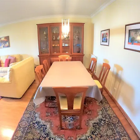 Apartman Lisbon 2 Bedroom With Balcony In