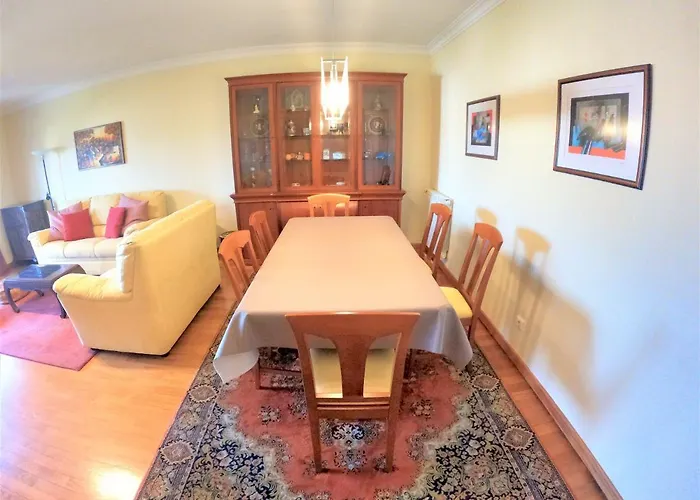Apartman Lisbon 2 Bedroom With Balcony In