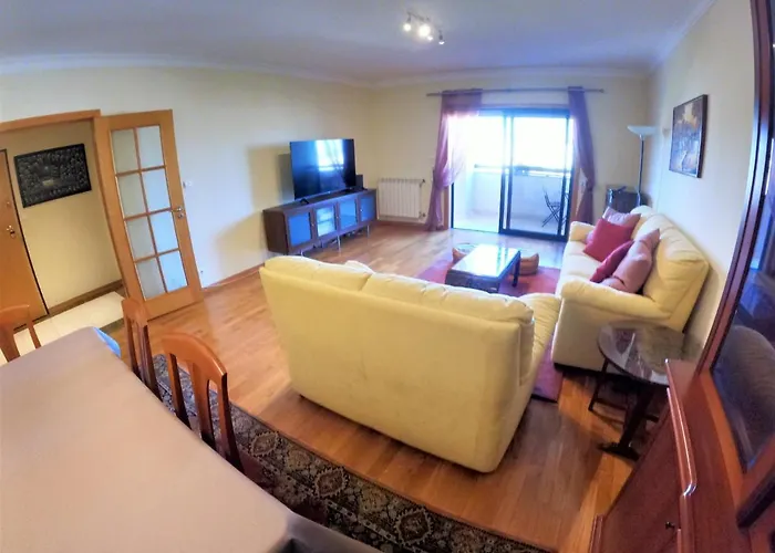 Lisbon 2 Bedroom With Balcony In Apartman