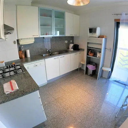 Lisbon 2 Bedroom With Balcony In *
