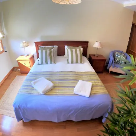 Lisbon 2 Bedroom With Balcony In