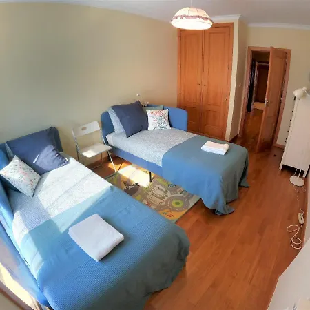 Apartment Lisbon 2 Bedroom With Balcony In