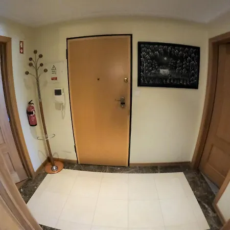 Lisbon 2 Bedroom With Balcony In